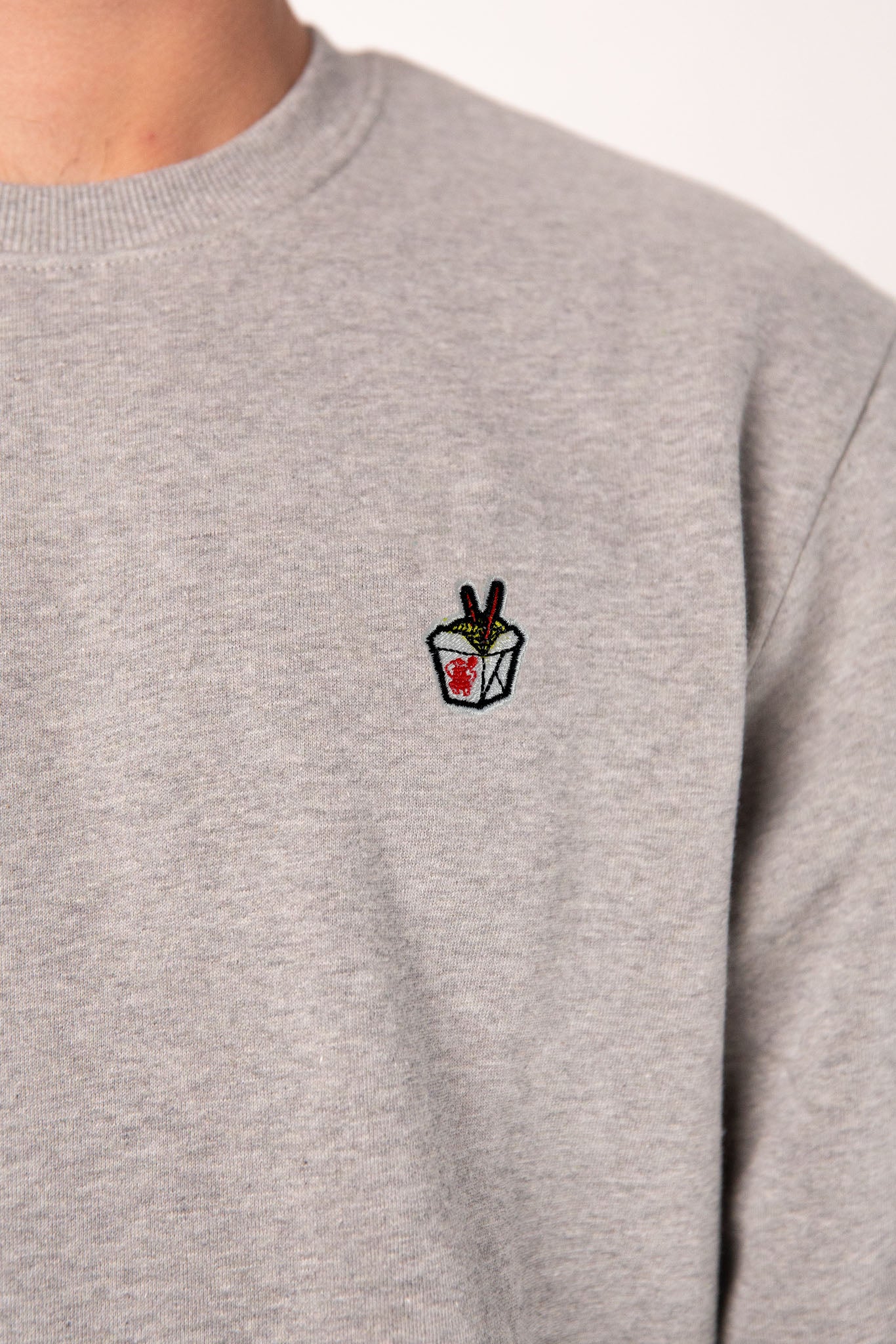 Noodlebox | Bestickter Bio-Baumwoll Männer Pullover