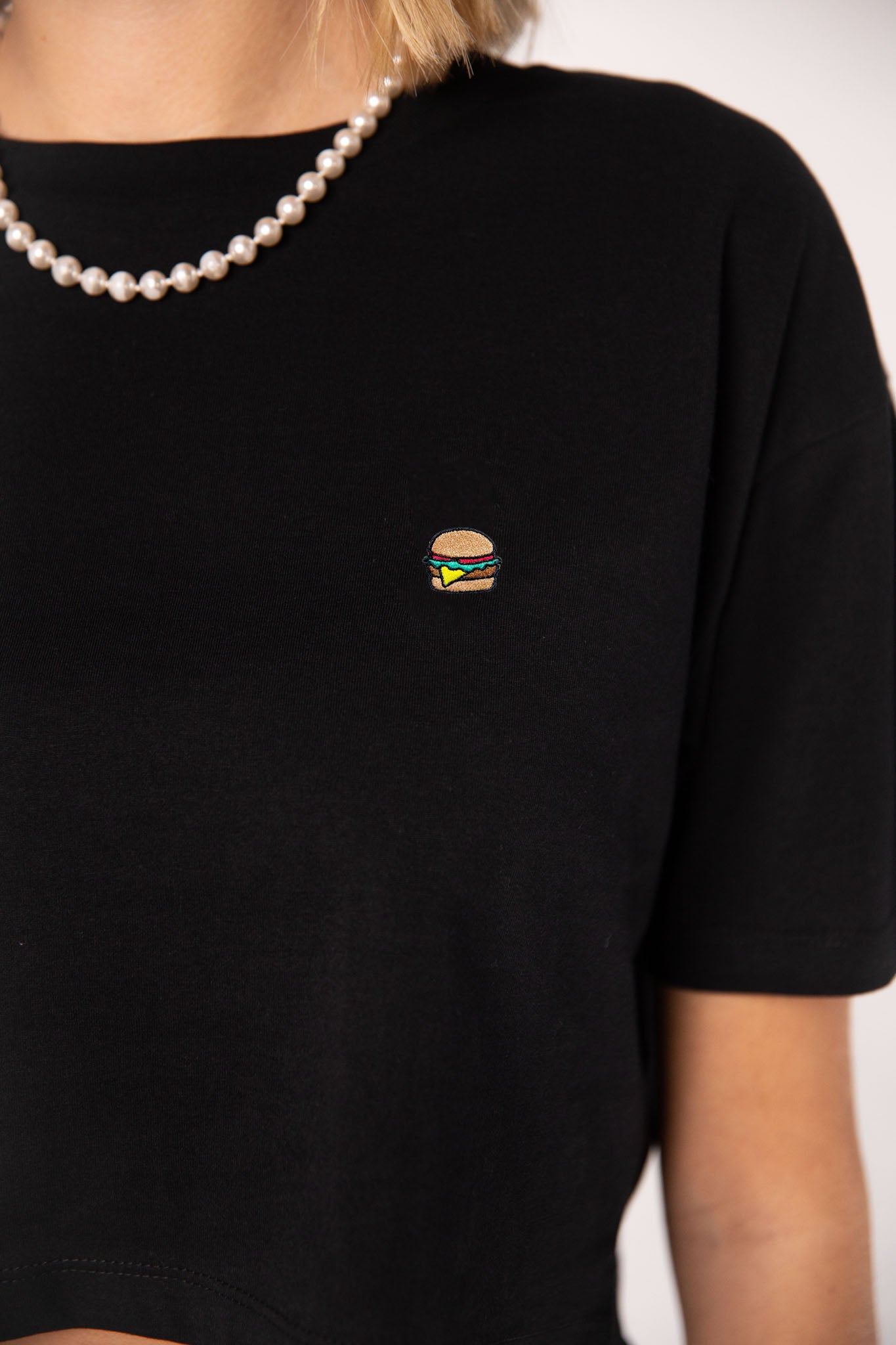 Burger | Besticktes Bio Baumwoll Crop Top