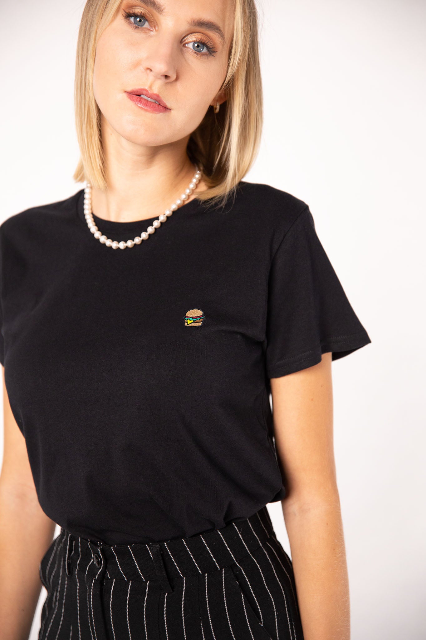 Burger | Besticktes Frauen Bio Baumwoll T-Shirt