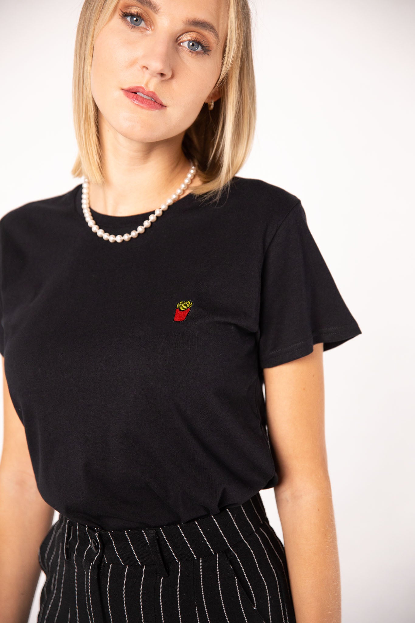 Pommes | Besticktes Frauen Bio Baumwoll T-Shirt