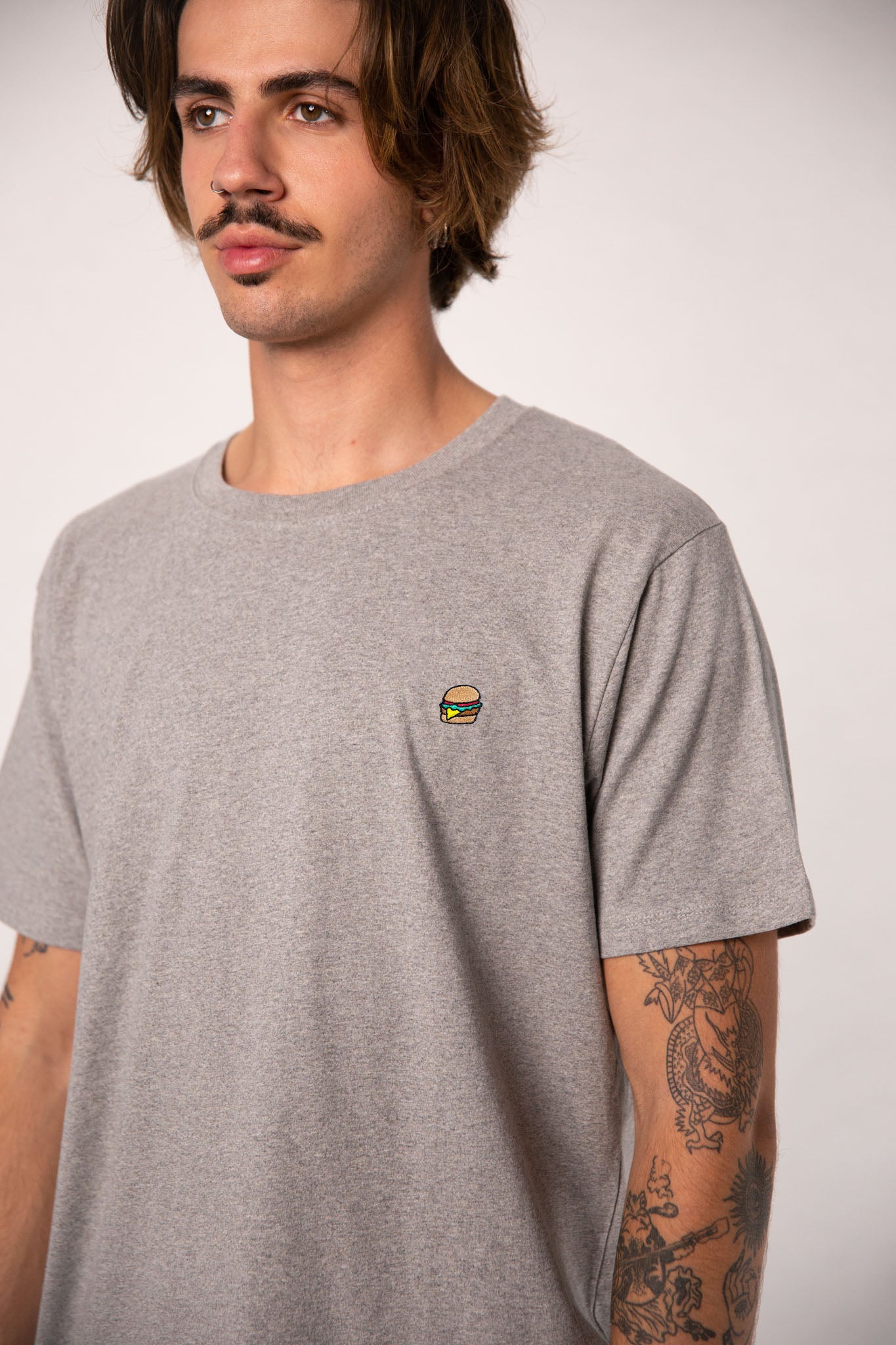 Burger | Besticktes Männer Bio Baumwoll T-Shirt