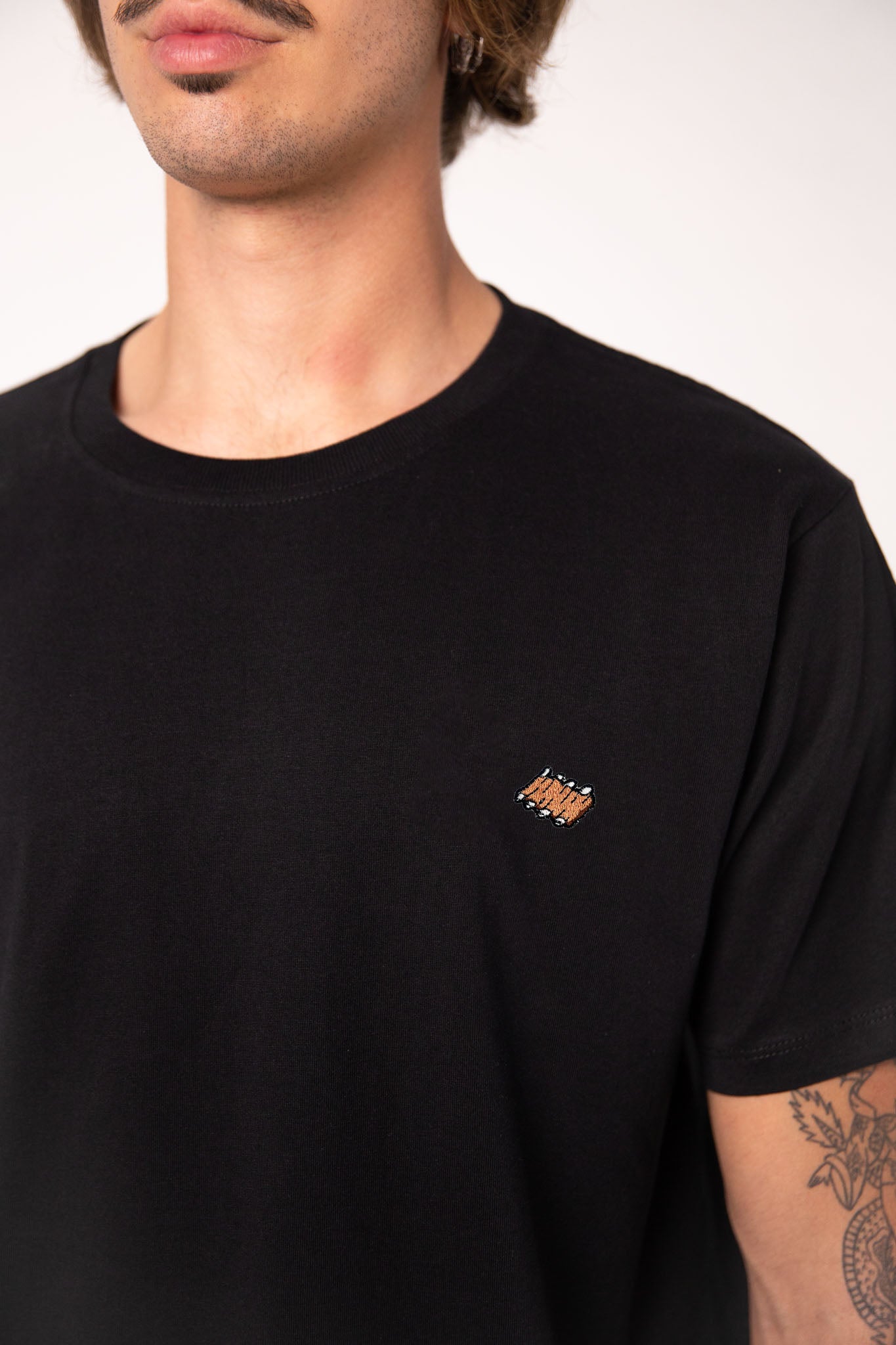 Rippchen  | Besticktes Männer Bio Baumwoll T-Shirt
