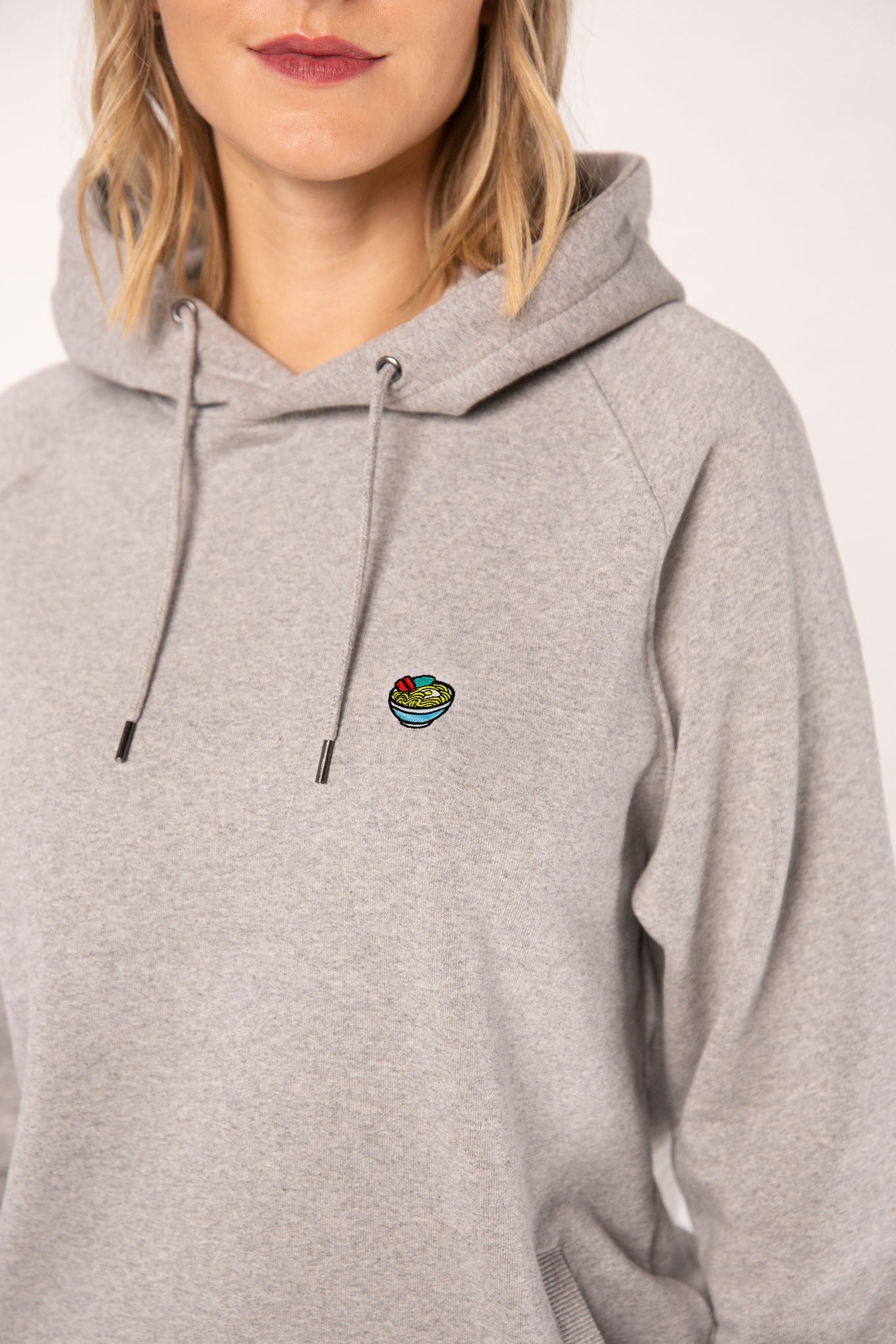 Ramen | Bestickter Bio-Baumwoll Frauen Hoodie
