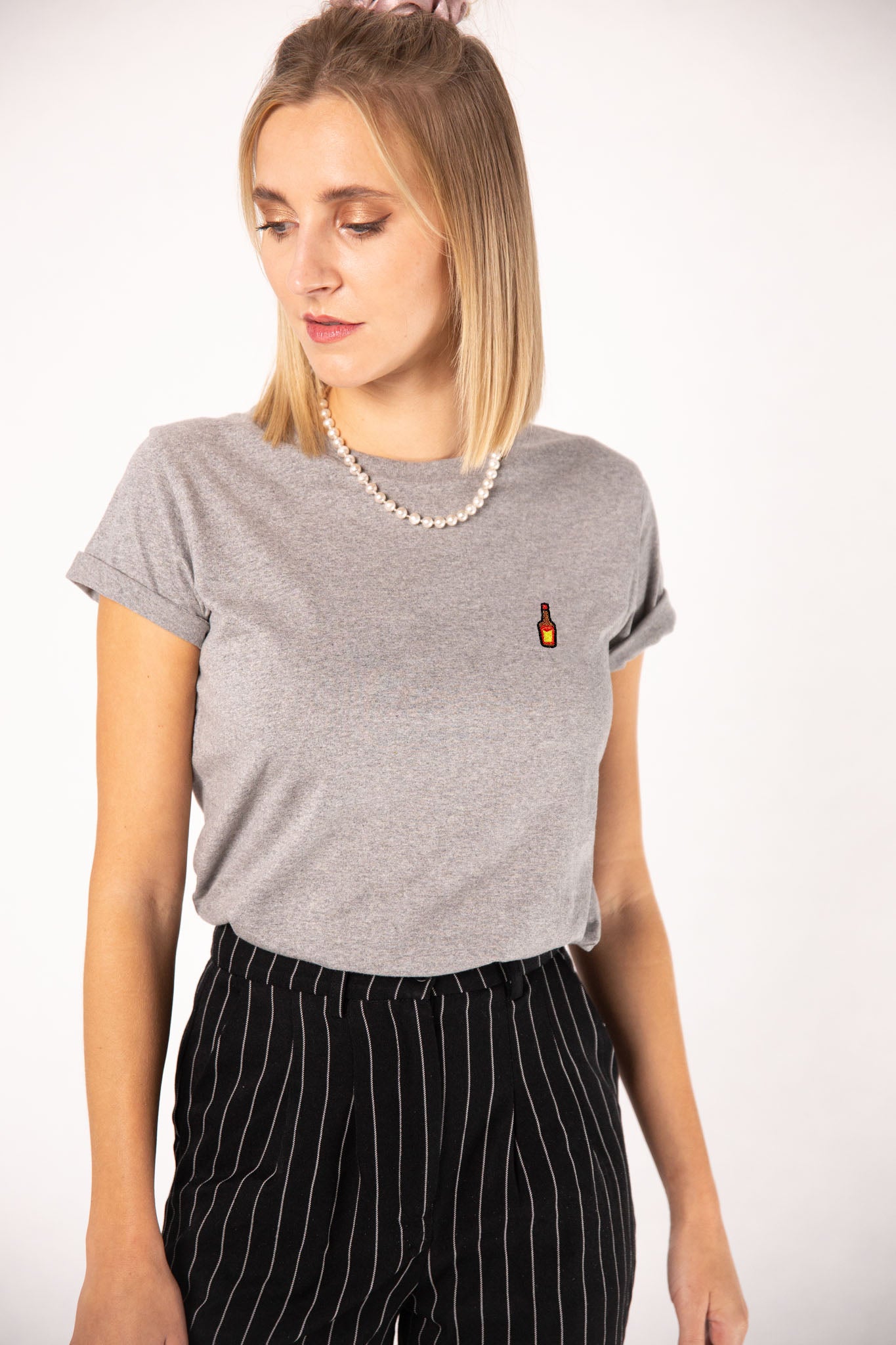 Würze Fix | Besticktes Frauen Bio Baumwoll T-Shirt